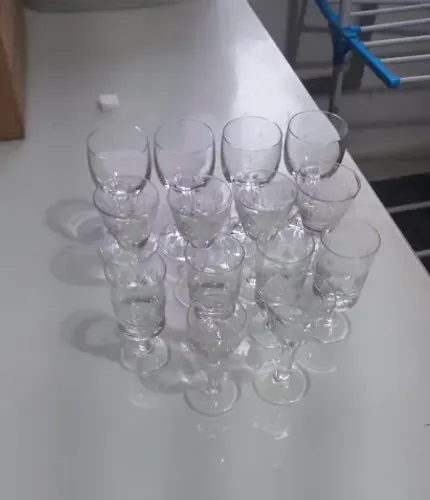 Taças de cristal de licor - Lindas