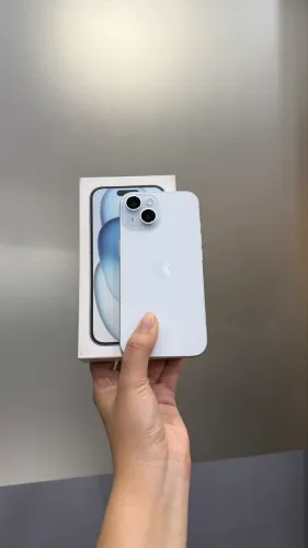 IPHONE 15 AZUL 128 GB SEMINOVO DISPONÍVEL
