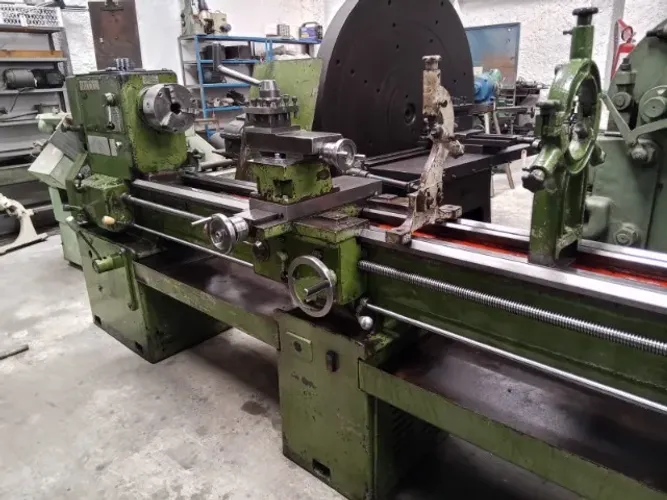 Torno Mecânico Mitto 640 X 2100 Mm Trif. 220 V / -- 00961 Nc
