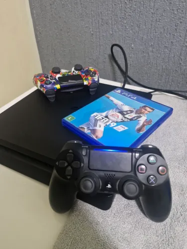 Ps4 slim 2 controles 500gb