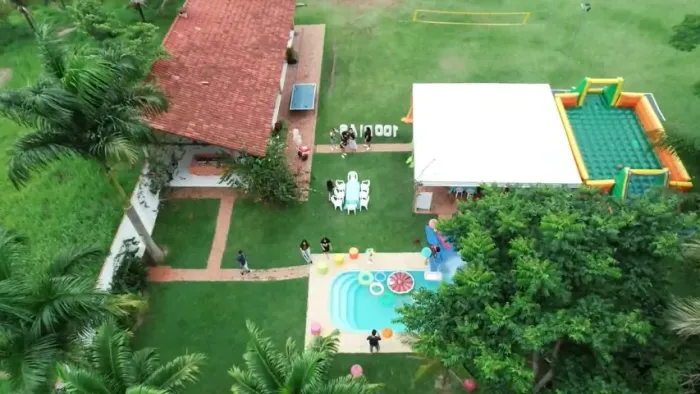 Aniversários, encontros religiosos, confraternizações e festas em geral.