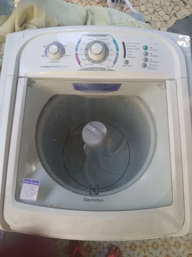 Vendo Máquina de Lavar 15 kg