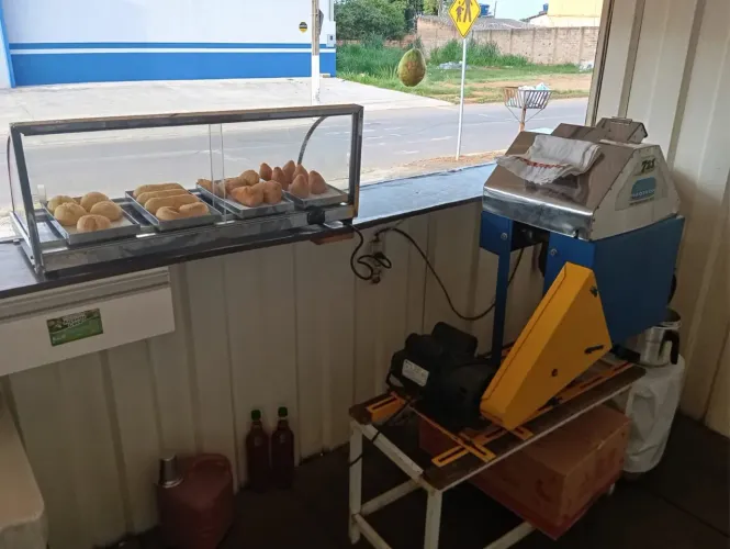 Barraca , container para lanches e salgados e café da manhã!