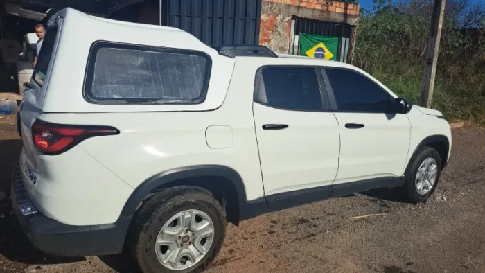 Capota Fiat toro Dupla Com Vidro/ fibra de vidro
