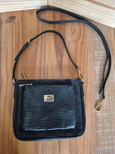 bolsa transversal corello couro preta