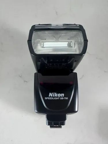 Flash NIKON Speedlight SB-700 NOVO