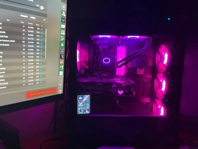 PC GAMER ADATA XPG - RYZEN R5 5600X + RX 6500 XT - 32 GB RAM ARGB