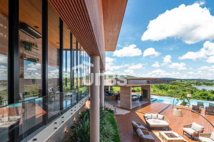 Apartamento à venda, com 86m², 4 suítes, localizado em Hidrolândia-Go.