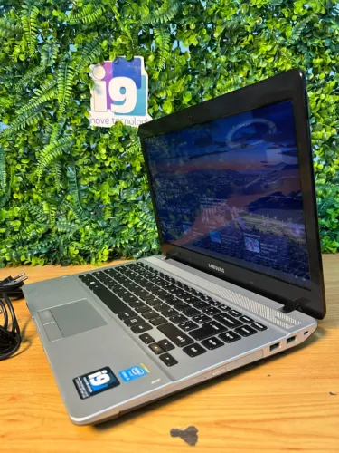 Notebook Samsung 370 NP70E4K Processador: I3 - 5005U 2.0GHz (5 Geração) 128GB SSD Memóri
