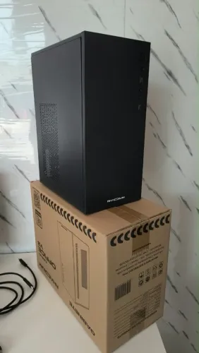 Gabinete com fonte