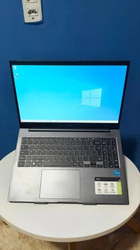 Notebook Samsung Book - i3 11ªGth 8Gb SSD 256Gb | Aceito cartão