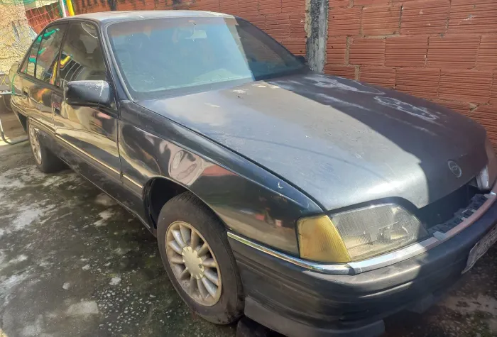 Chevrolet Omega GLS 2.2 / 2.0 (álcool) 1994