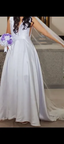 Vestido de Noiva mais buque 