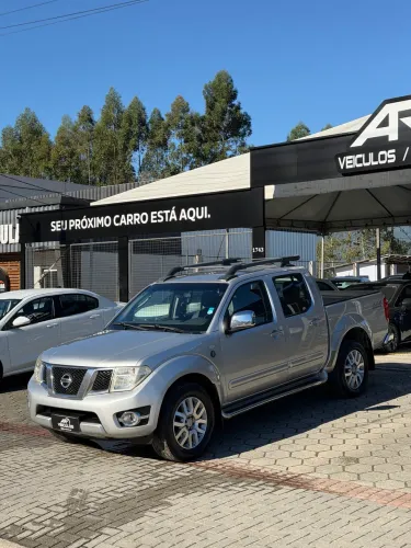 Nissan Frontier SL CD 4X4 2.5tb Diesel AUT 2013
