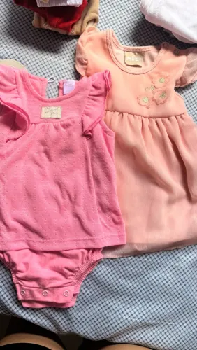 Lote com 2 vestidinhos com body | Tamanho P