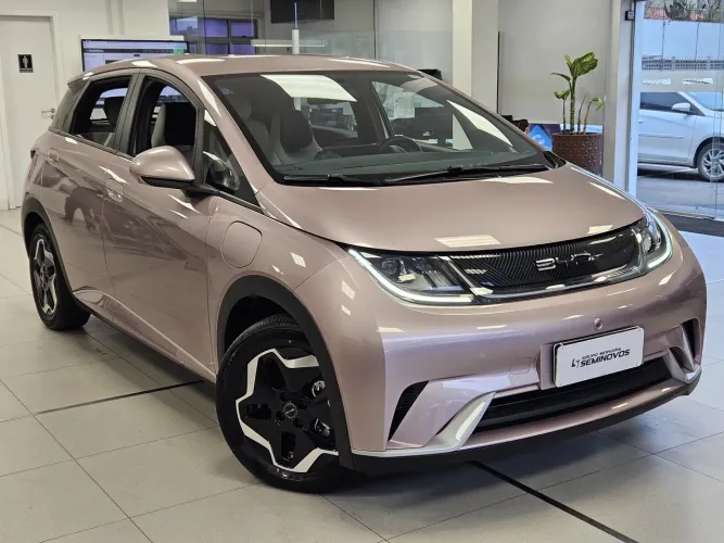 BYD Dolphin EV (Elétrico) 2025