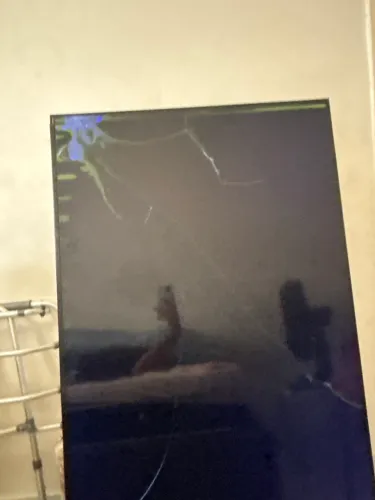 Tv semi nova quebrada só a tela 