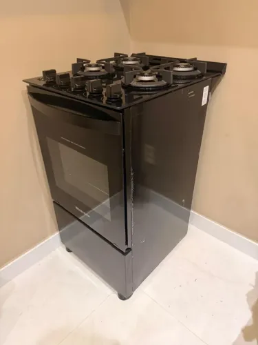 Fogão Brastemp 4 Bocas Mesa de Vidro Preto (1 ano de uso)