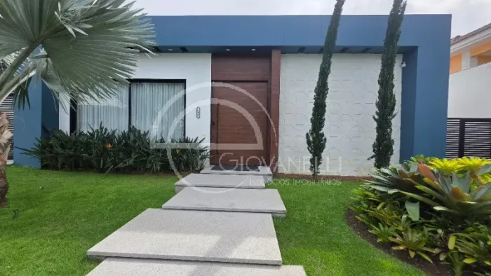Casa de Luxo no Condomínio Villagio Felicitá- Barra da Tijuca - 1001m2 - 4 Quartos - 4 Suí