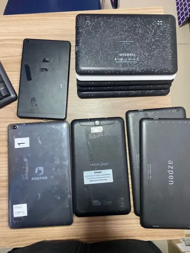 Tabletes para tirar peças (HYUNDAI, POSITIVO, MULTILASER, AZPEN)