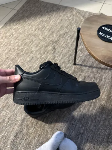 Nike - Air Force Preto