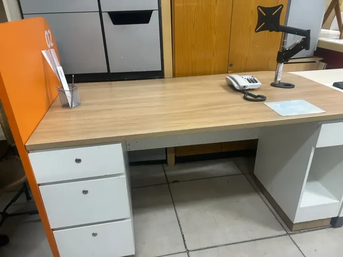 Mesa reta 