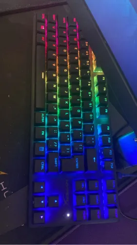 Teclado hypeX alloy origins core rgb, teclas em tbt