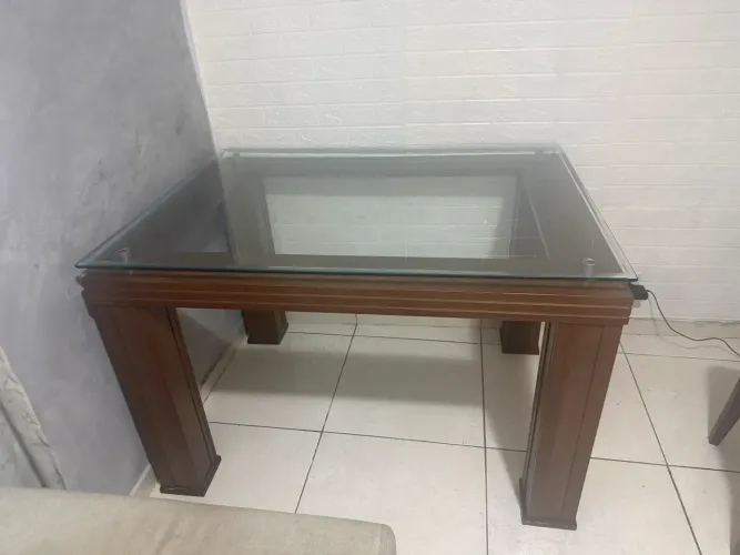 Vendo mesa de jantar 4 lugares + mesa de centro