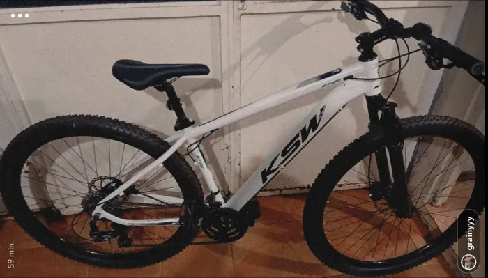 Bicicleta Aro 29 ksw Regulada e Nova - 4 meses de uso