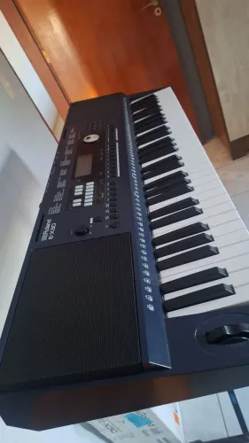 Teclado roland ex30