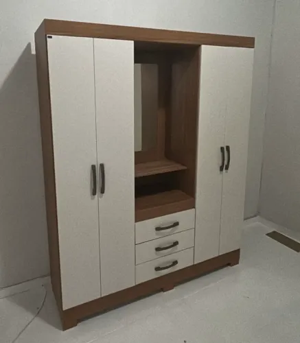 Guarda roupa