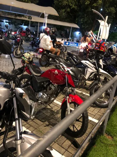 (Troco capacete ebf em ótimo estado)