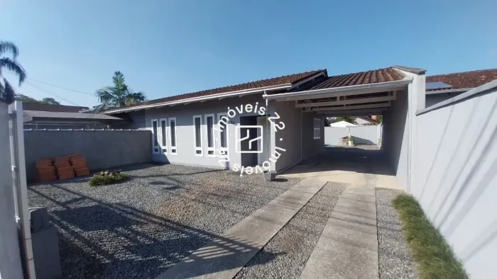 CASA DE ALVENARIA A VENDA NO BAIRRO VILA NOVA