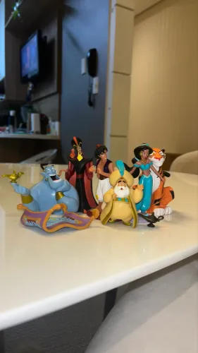 Bonecos originais e raros da disney Aladin e Jasmim
