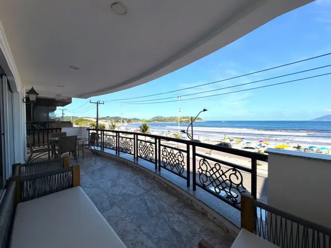 Apartamento de alto padrão frente mar disponível para locação fixa