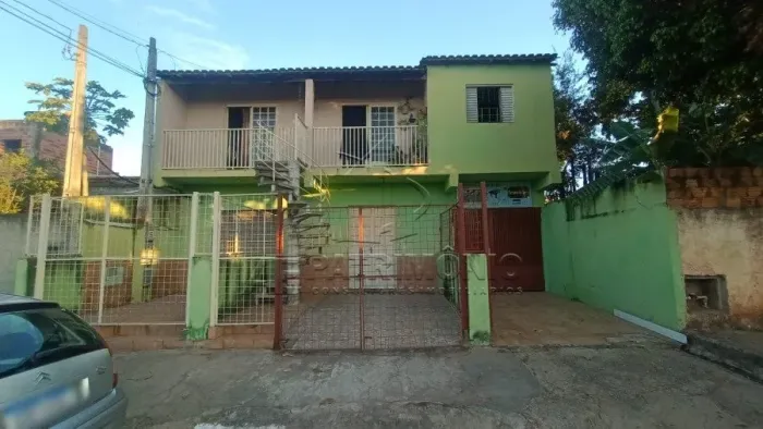CASA 3 QUARTOS IPERÓ