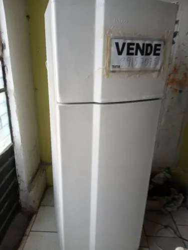 Geladeira Dako gelo seco 400litros