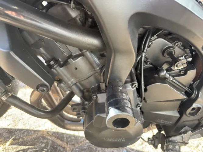 Vendo ou troco linda FZ6N