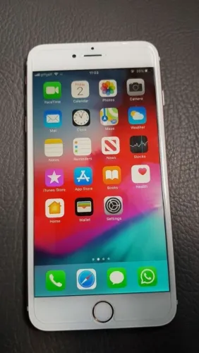 iPhone 8 100%
