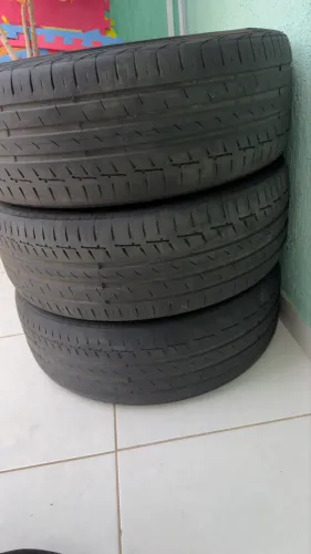 Pneu Aro 18 Continental - 215/45 18 93W