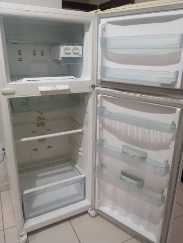 Geladeira retirada hoje
