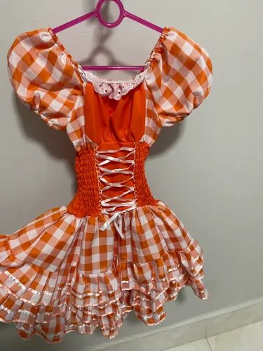 Vestido de Festa Junina Laranja