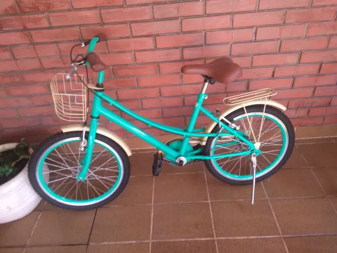 Bicicleta Infantil Semi nova