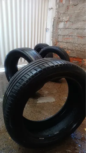 Pneus pirelli Aro 19