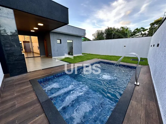 Casa Térrea de Alto Padrão com Piscina e excelentes acabamentos no Jardim dos Buritis, Apa