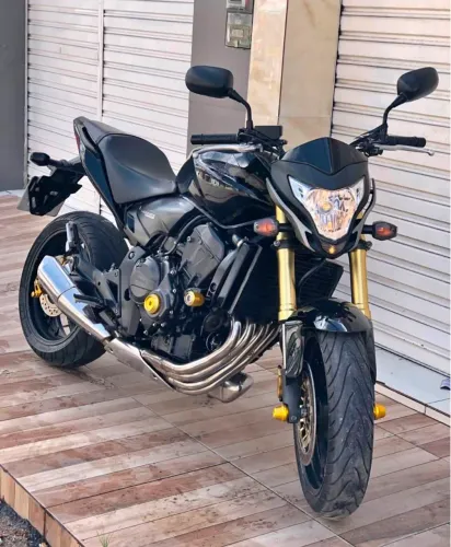 Vende-Se Hornet 600 - 2012