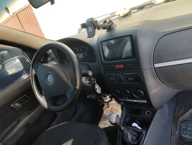 Fiat Siena ELX 1.3 MPI Flex 8V 4P 2005