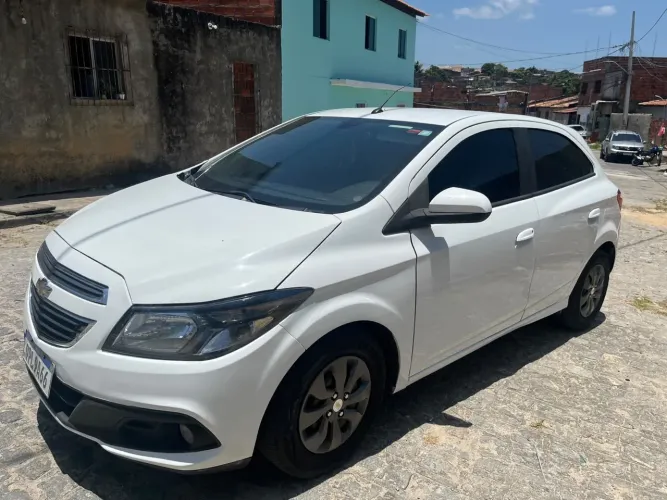 Chevrolet Onix JOY Hatch 1.0 8V Flex Mec. 4P 2019