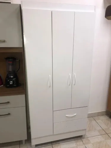 Guarda roupa de solteiro semi novo