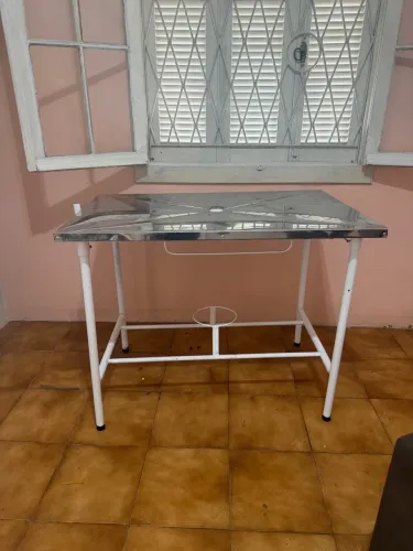 Mesa inox veterinária
